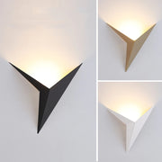 Modern Minimalist LED Wall Lamp Triangle Shape Nordic Style Living Room Bedside Lights for Indoor Lighting Decoration Aluminium