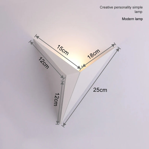 Modern Minimalist LED Wall Lamp Triangle Shape Nordic Style Living Room Bedside Lights for Indoor Lighting Decoration Aluminium